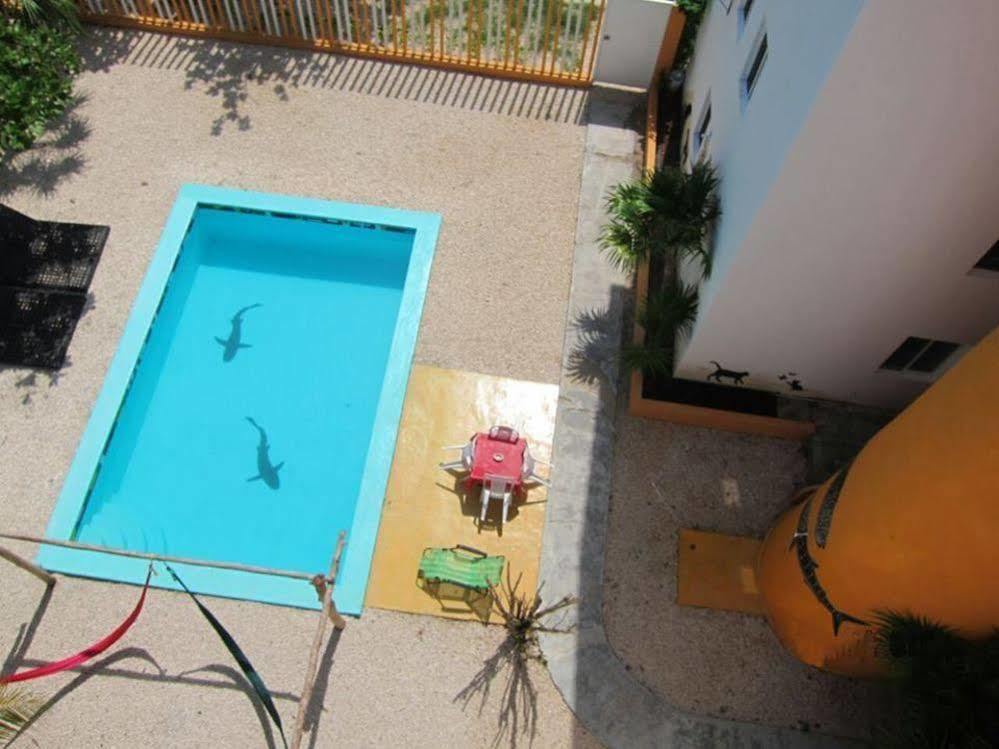 Punta Sam Hostel Cancun Exterior photo