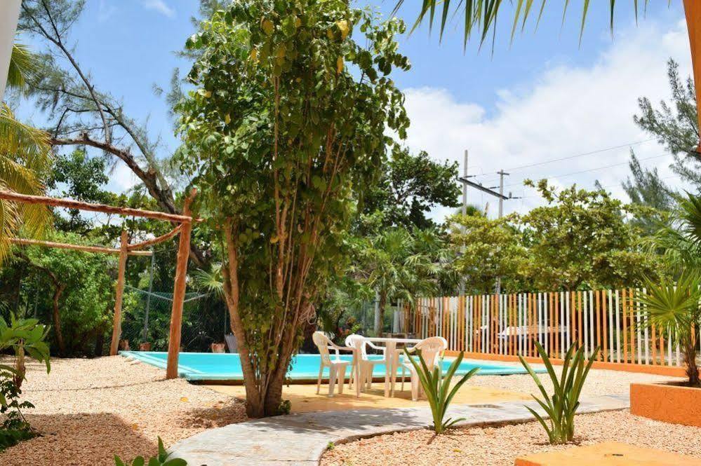 Punta Sam Hostel Cancun Exterior photo