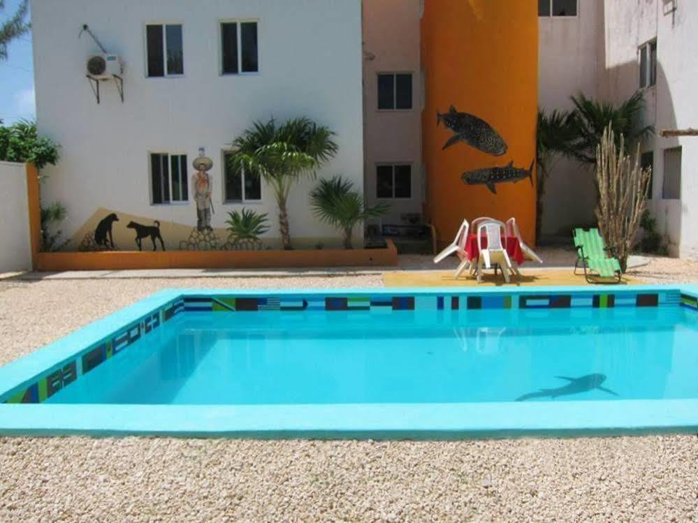 Punta Sam Hostel Cancun Exterior photo